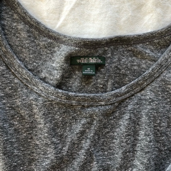 Wild Fable Ruffle Hem Tee Size Medium - Gray. - Picture 4 of 4